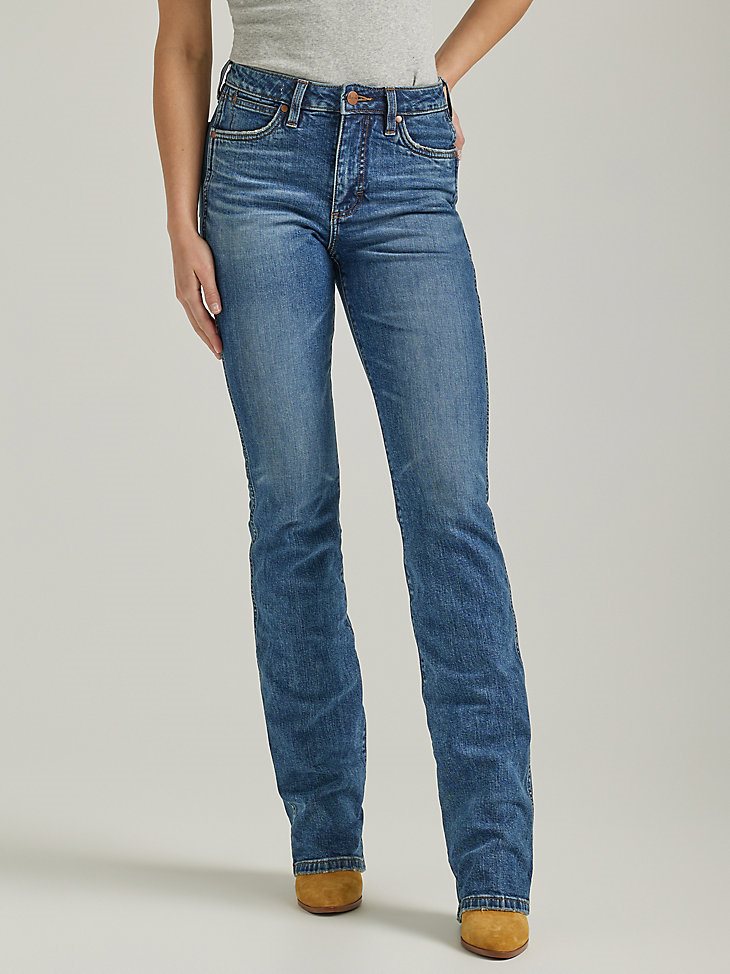Women's Wrangler Retro Premium High Rise Slim Boot in Abigail