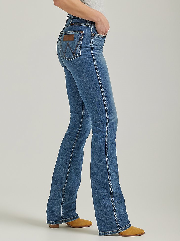 Women's Wrangler Retro Premium High Rise Slim Boot in Abigail
