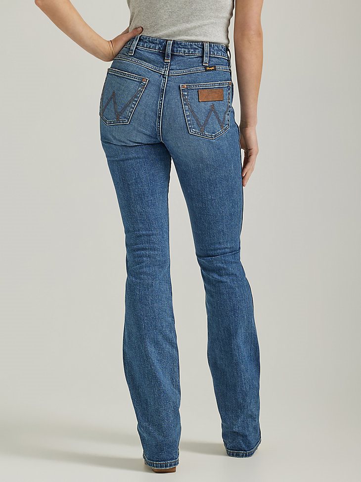 Women's Wrangler Retro Premium High Rise Slim Boot in Abigail