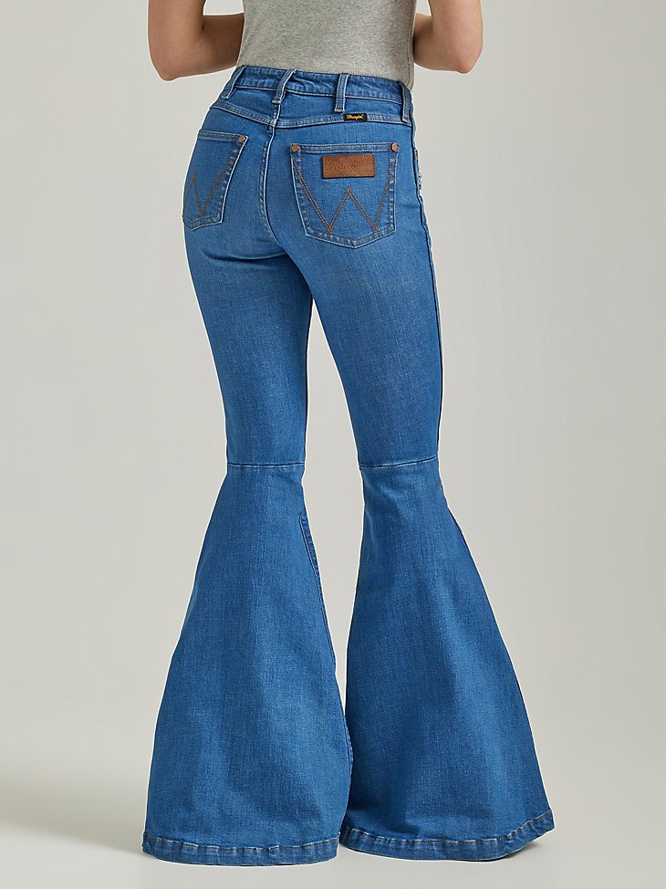 Women's Wrangler Retro Bedazzled High Rise Trumpet Flare Jean in Heidi