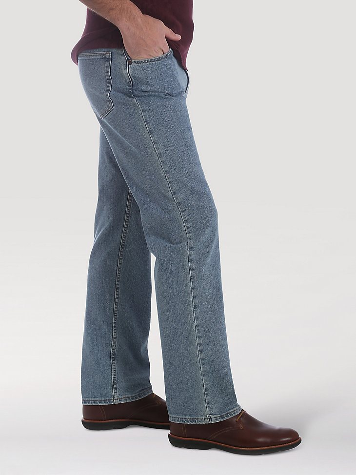Wrangler Five Star Premium Performance Series Regular Fit Jean in Light Wash