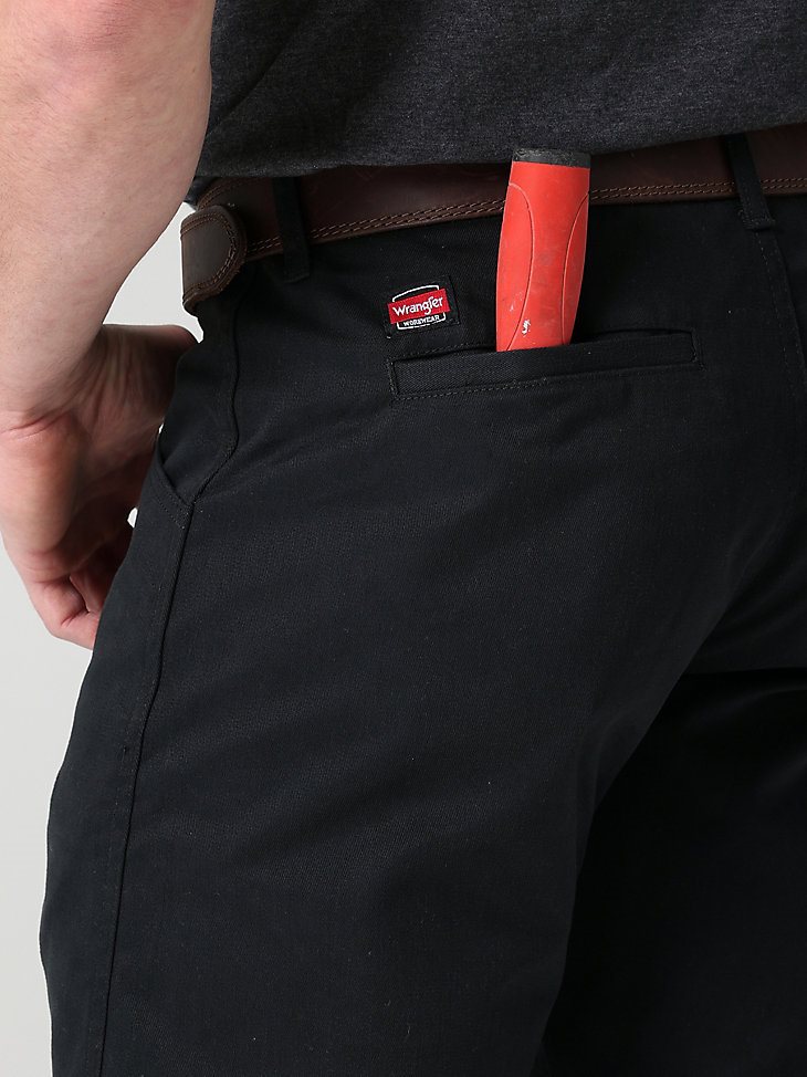 Wrangler Workwear Relaxed Straight Pant in Jet Black