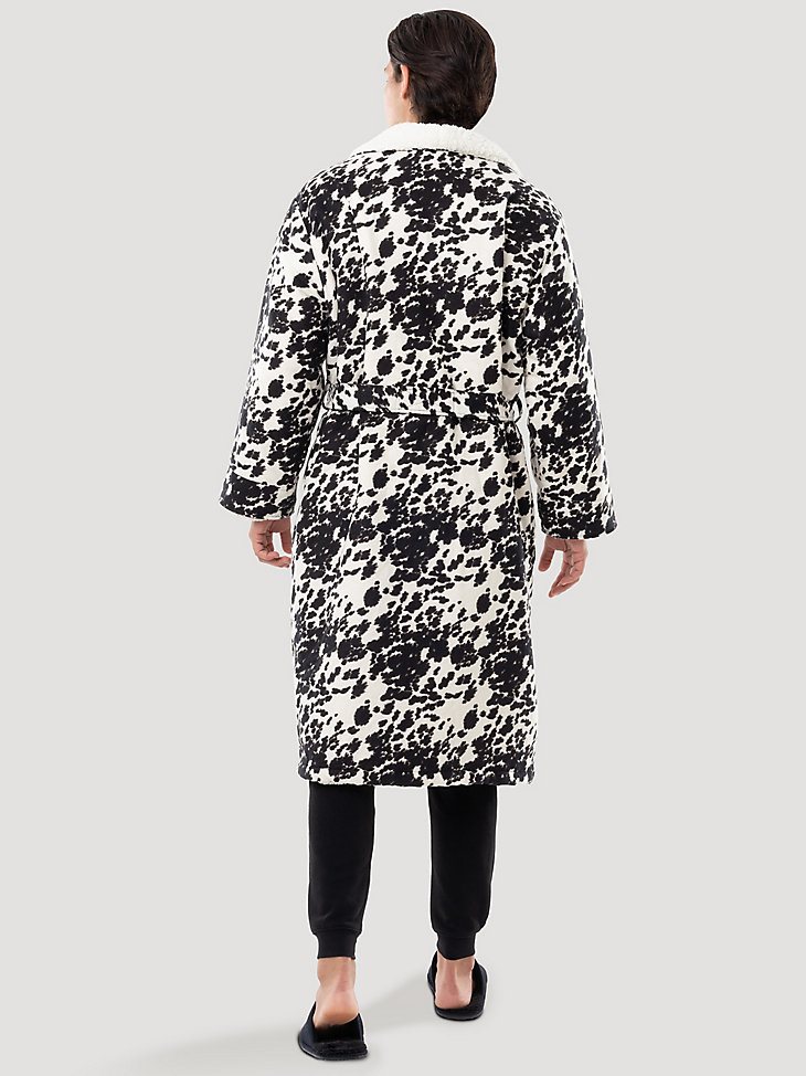 Flannel Cow Print Sherpa Lined Robe in Caviar