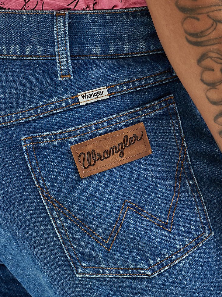 Men's Relaxed Fit Denim Short in Cowboy Mid Wash