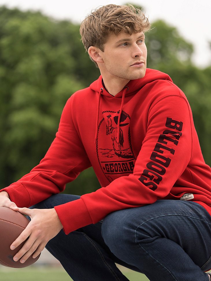 Men's Wrangler Collegiate Roped Pullover Hoodie in University of Georgia