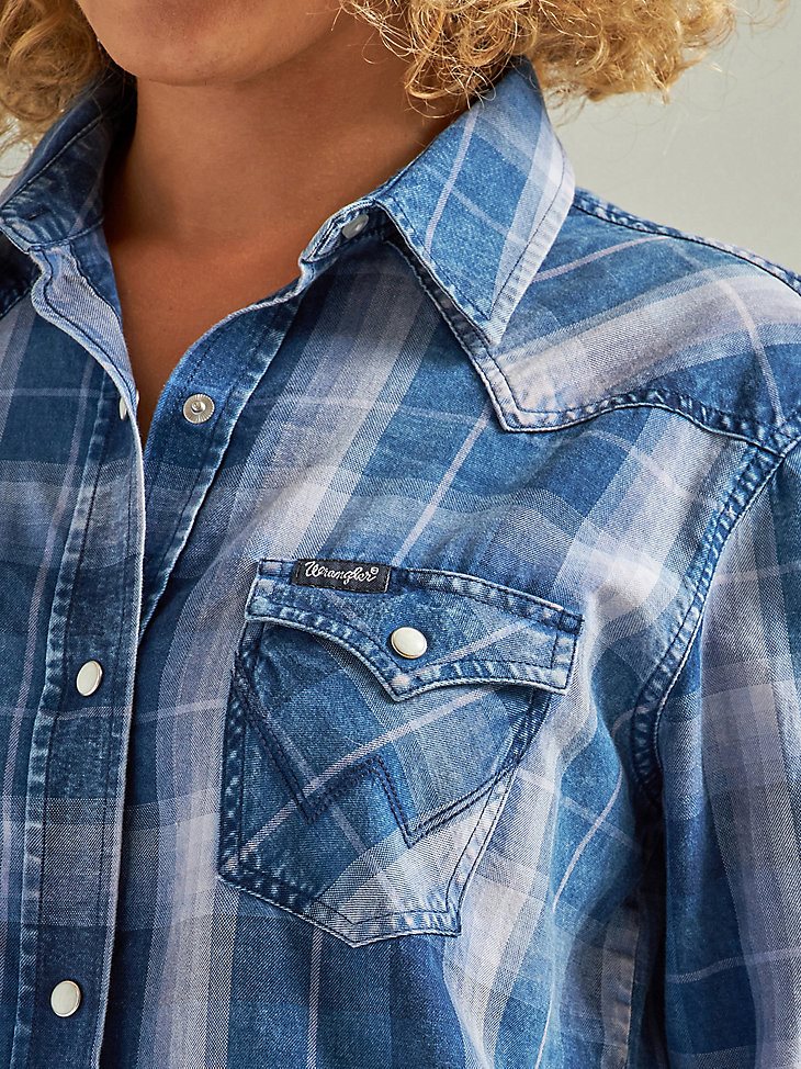 Women's Wrangler Long Sleeve Western Snap Plaid Denim Shirt in Blue Plaid