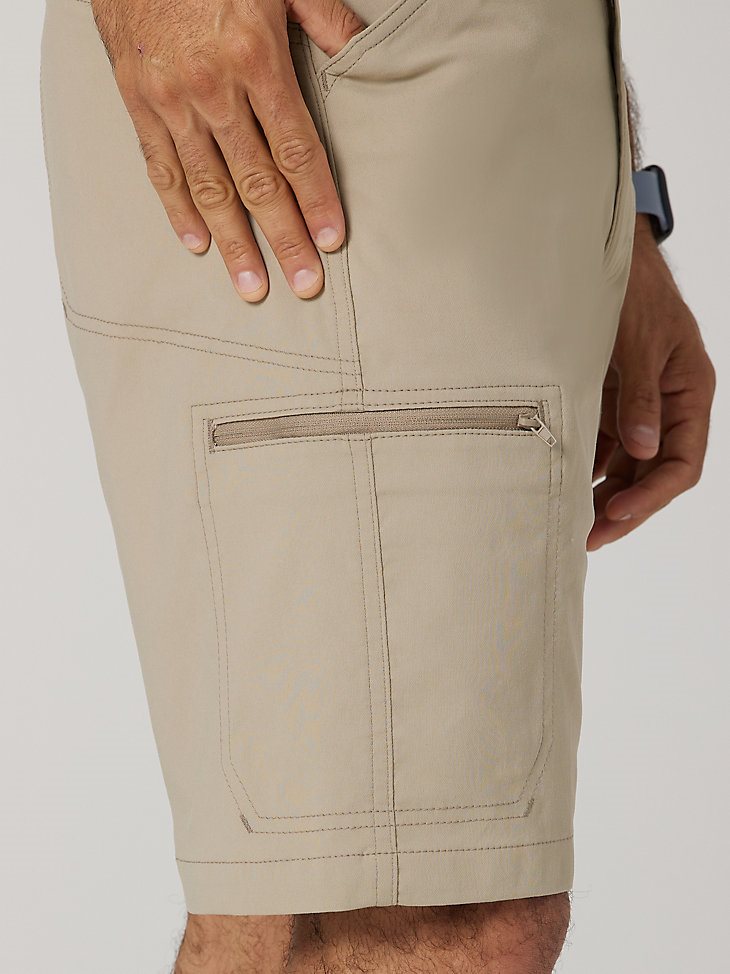 Men's Outdoor Multi Pocket Utility Short in Aluminum