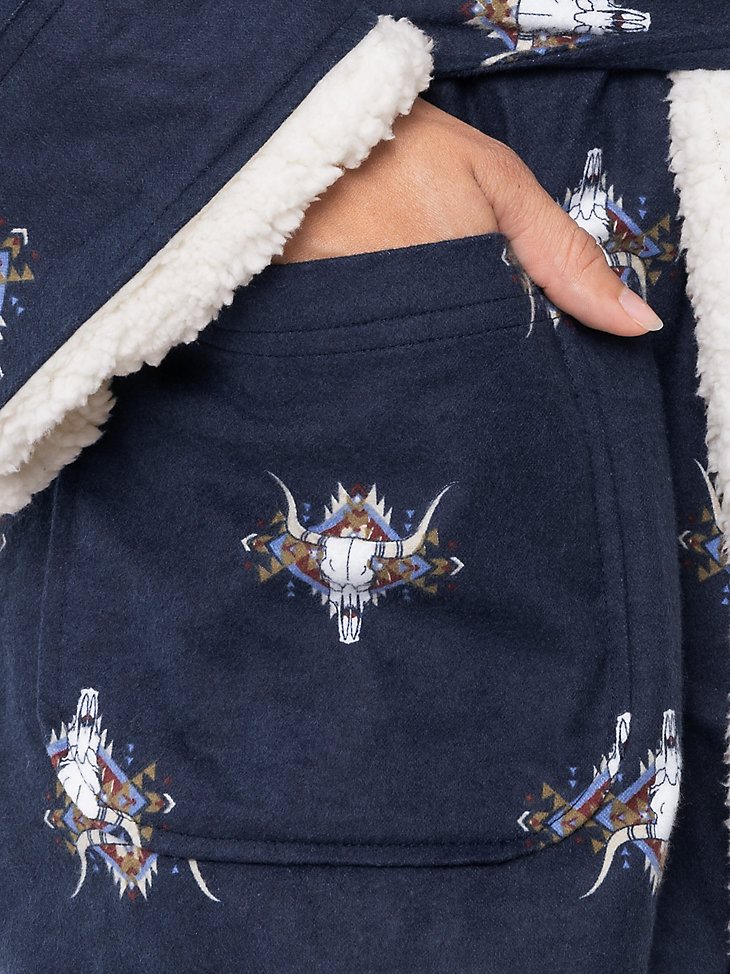 Flannel Steer Head Sherpa Lined Robe in Dark Sapphire
