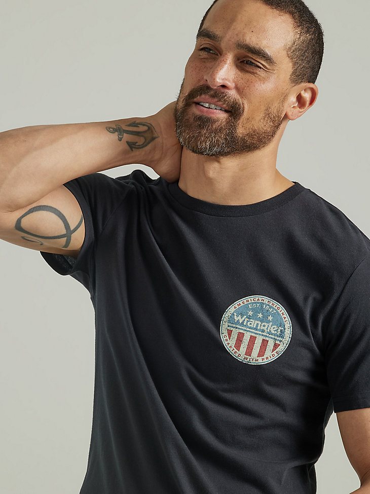 Men's Eagle Seal Graphic T-Shirt in Jet Black