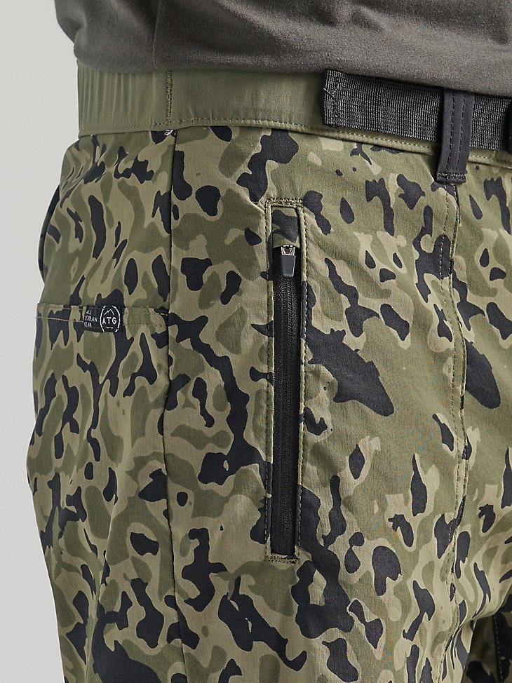 ATG By Wrangler Men's Tide Short in Olive Camo