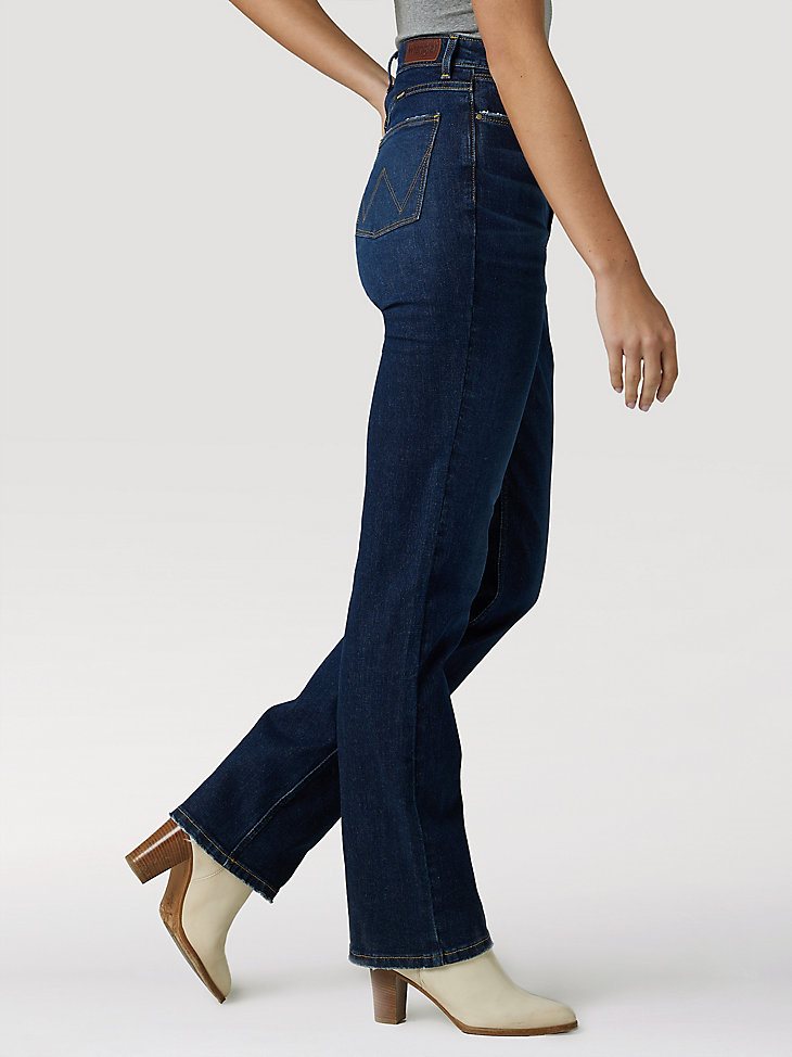 Women's Wrangler High Rise True Straight Leg Jean in Berry Dark