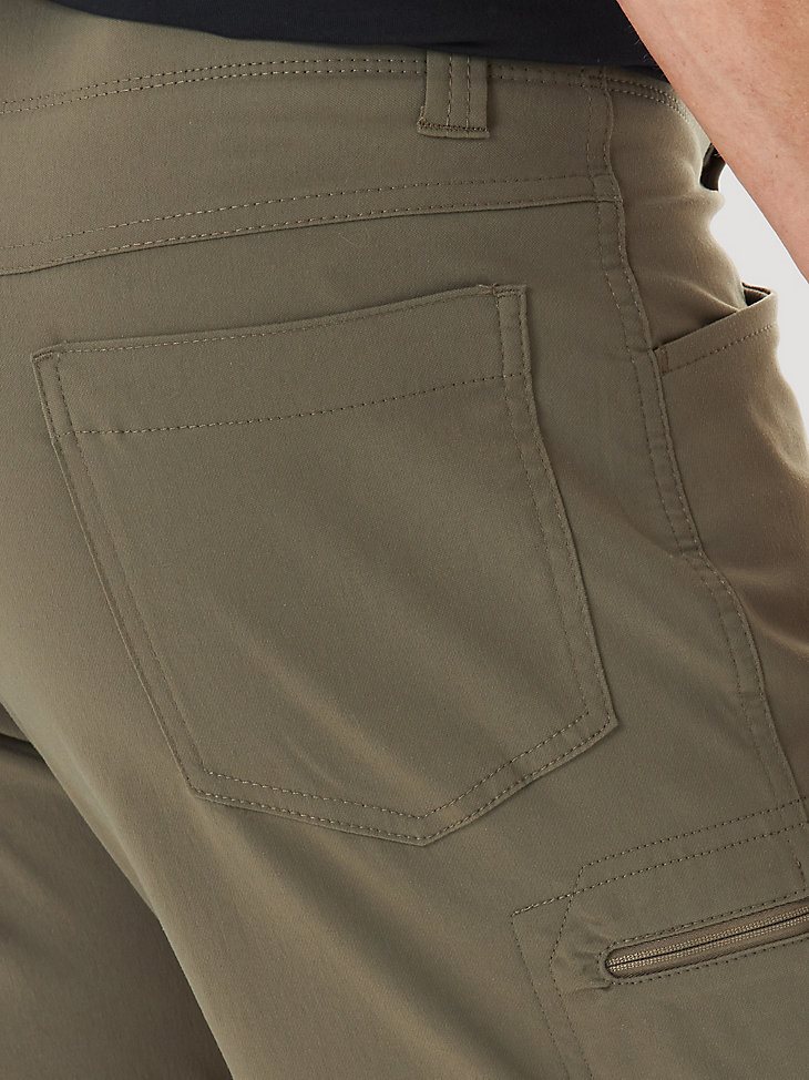 Men's Wrangler Authentics Comfort Waist Cargo Short in Morel