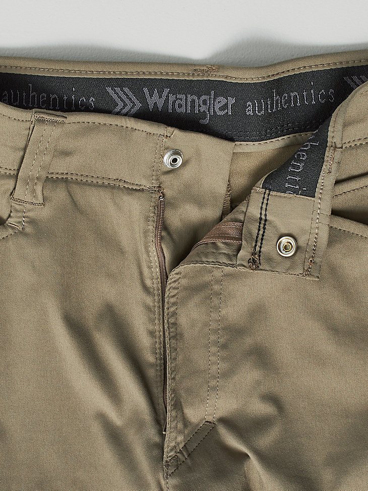 Men's Wrangler Authentics Comfort Waist Cargo Short in Morel