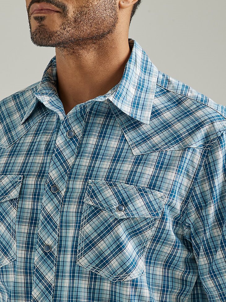 Men's Wrangler 20X Competition Advanced Comfort Short Sleeve Western Snap Two Pocket Plaid Shirt in Pacific Check