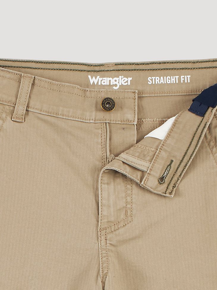 Boy's Wrangler Comfort Flex Cargo Short in Khaki
