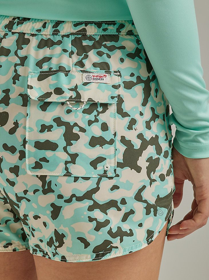 ATG Wrangler Angler Women's Wingsail Short in Ocean Camo