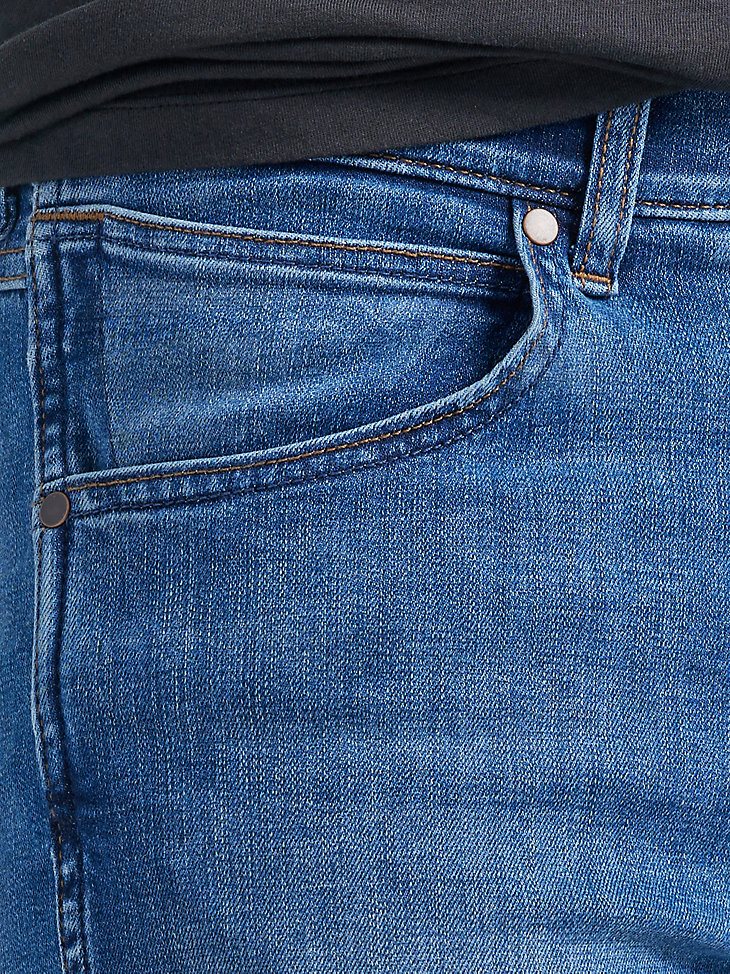 Men's Wrangler Larston Free To Stretch Jean in Rough Rider