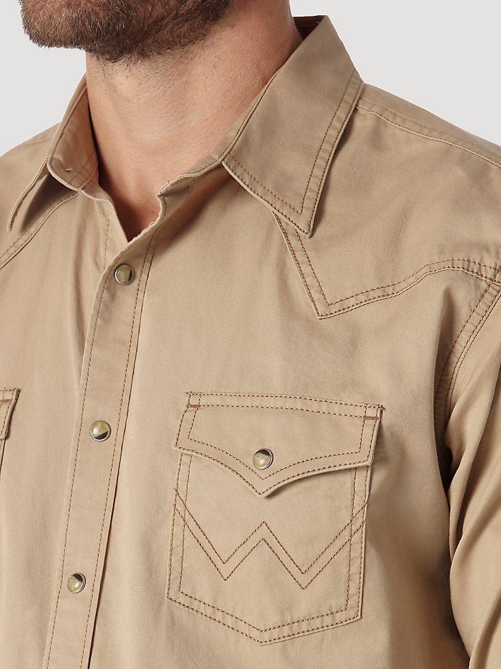 Men's Wrangler Contrast Trim Western Two Snap Flap Pocket Shirt in Tan