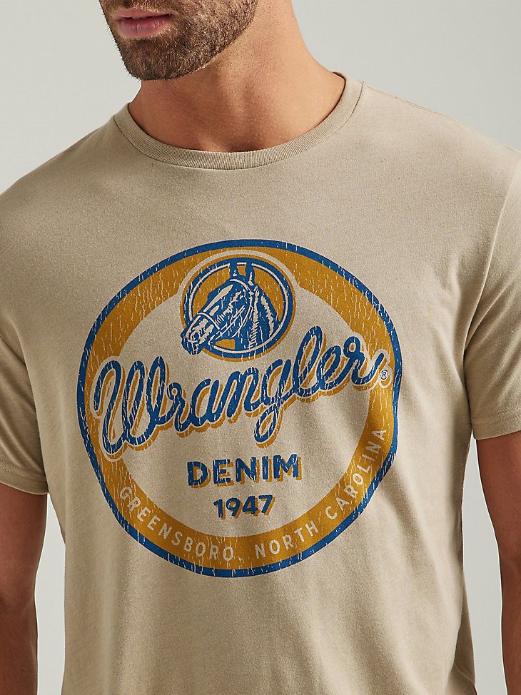 Men's Wrangler Logo Ring Graphic T-Shirt in Trenchcoat Heather