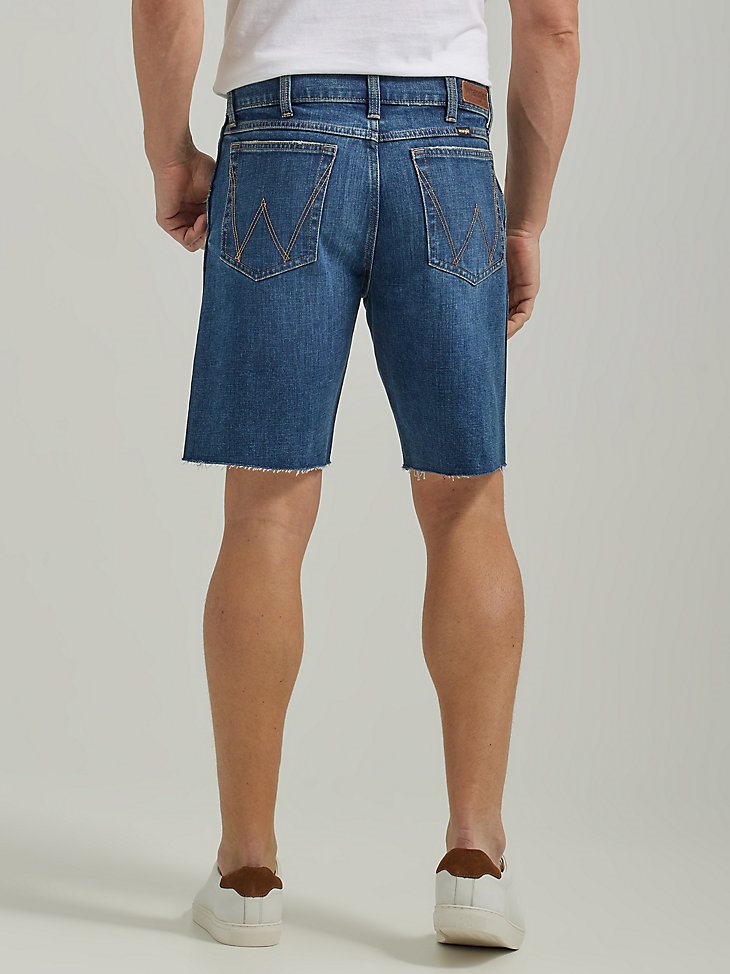 Men's Frayed Hem Denim Short in Dark Wash