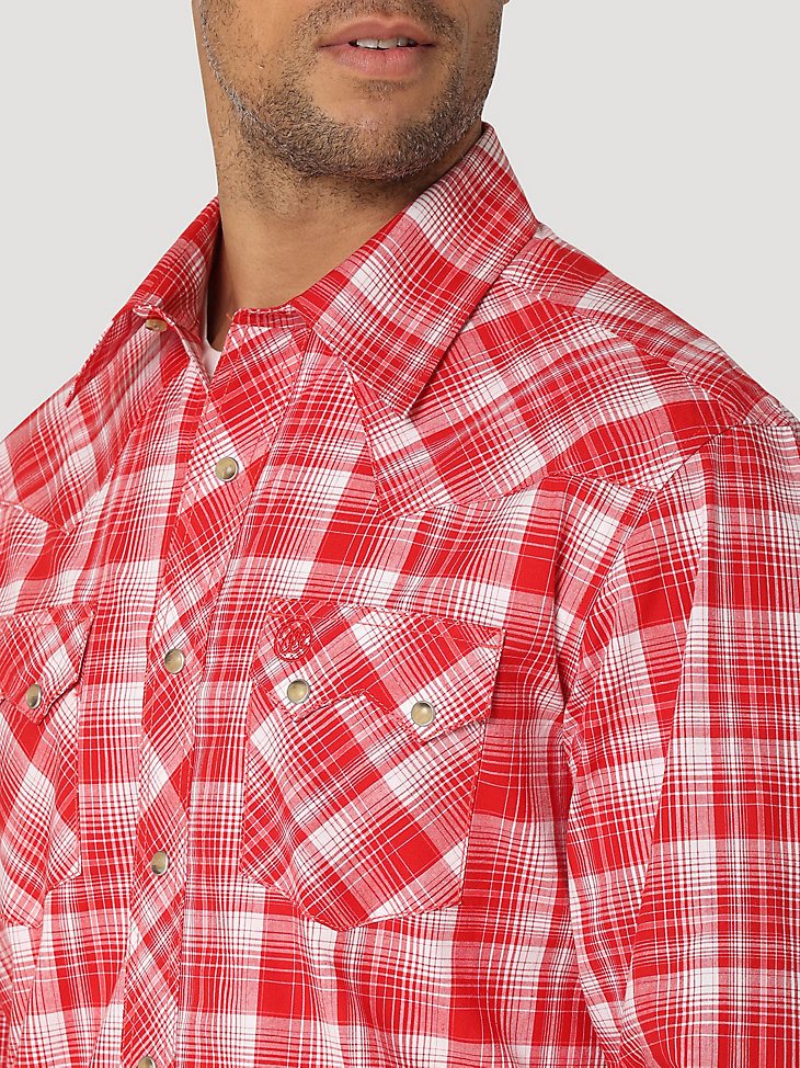 Men's Wrangler Retro Long Sleeve Sawtooth Snap Pocket Western Shirt in Bold Red