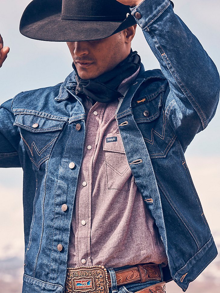 Men's Cowboy Cut Work Chambray Long Sleeve Western Snap Shirt in Port Burgundy