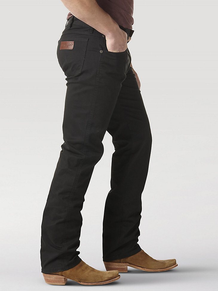 Men's Wrangler Retro Slim Fit Straight Leg Pant in Black