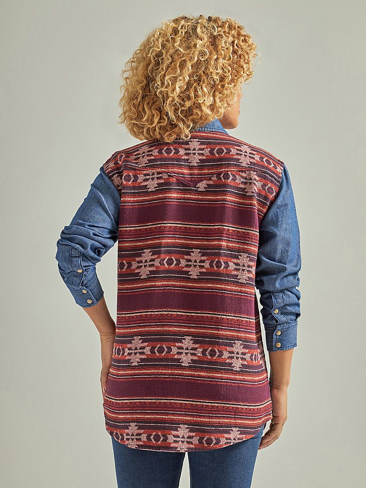 Women's Wrangler Woven Back Boyfriend Denim Western Snap Shirt in Indigo