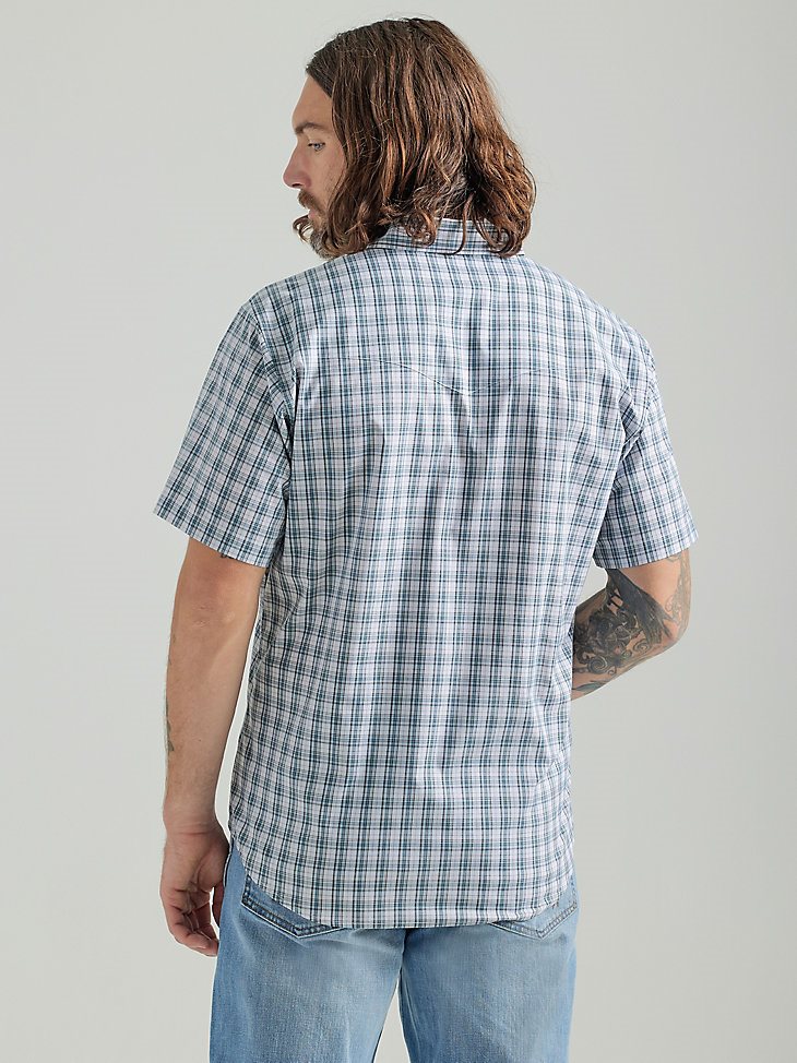 Men's Wrinkle Resist Short Sleeve Western Snap Plaid Shirt in Gray Blue