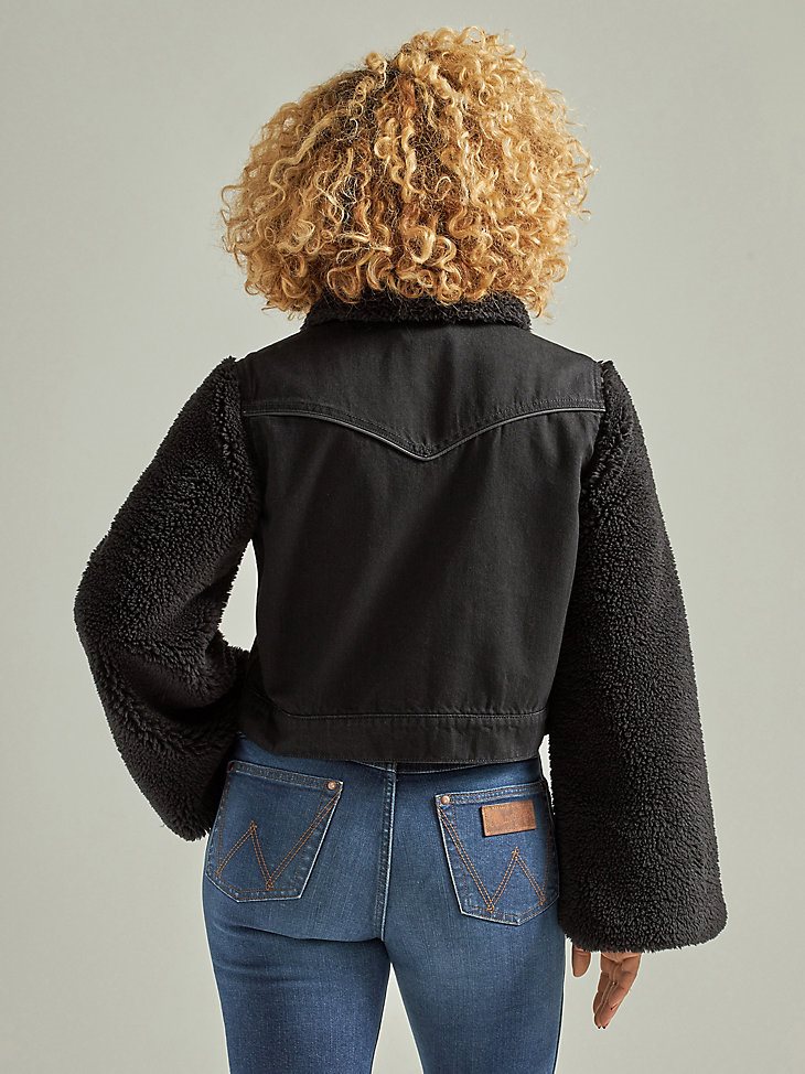 Women's Wrangler Retro Denim Contrast Sleeve Jacket in Black