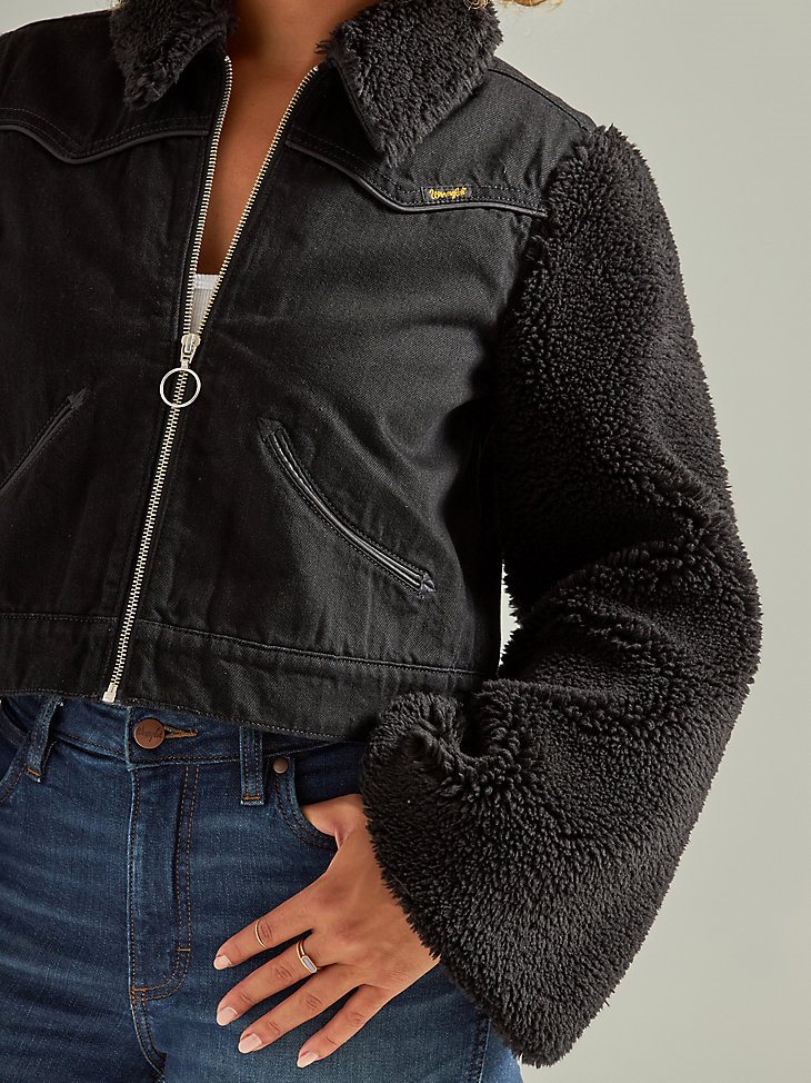 Women's Wrangler Retro Denim Contrast Sleeve Jacket in Black