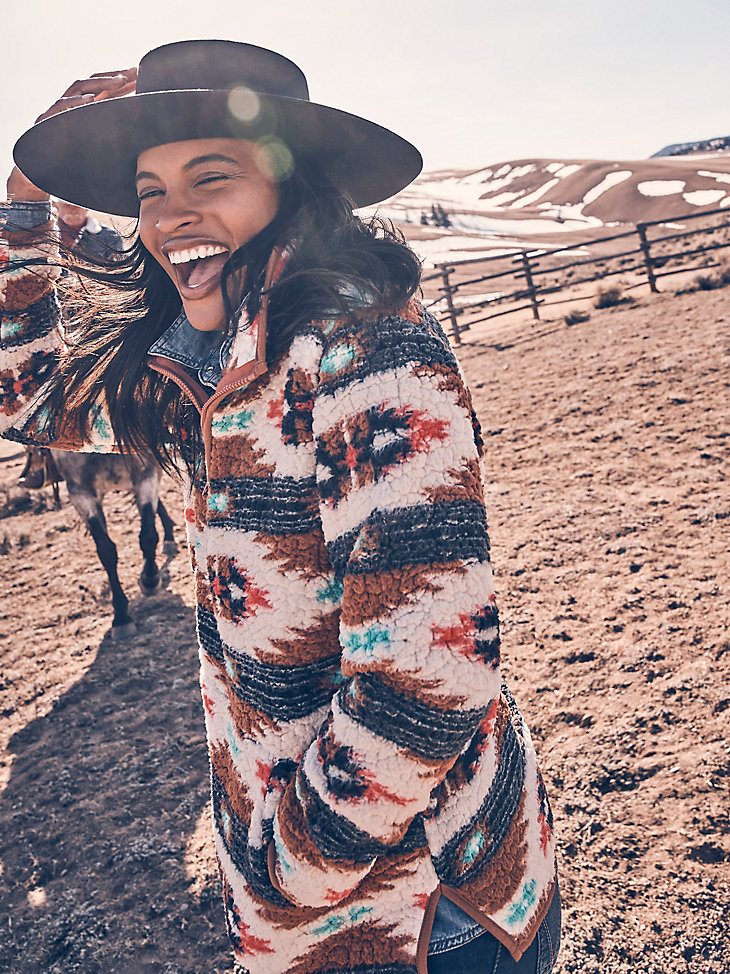Women's Wrangler Retro Southwestern Print Quarter-Zip Sherpa Pullover in Argan Oil