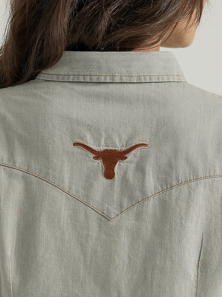 Women's Wrangler Collegiate Long Sleeve Western Snap Shirt in University of Texas