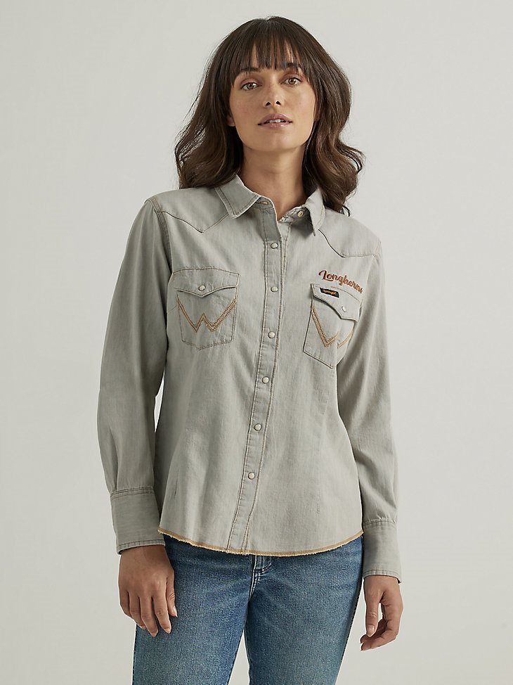 Women's Wrangler Collegiate Long Sleeve Western Snap Shirt in University of Texas