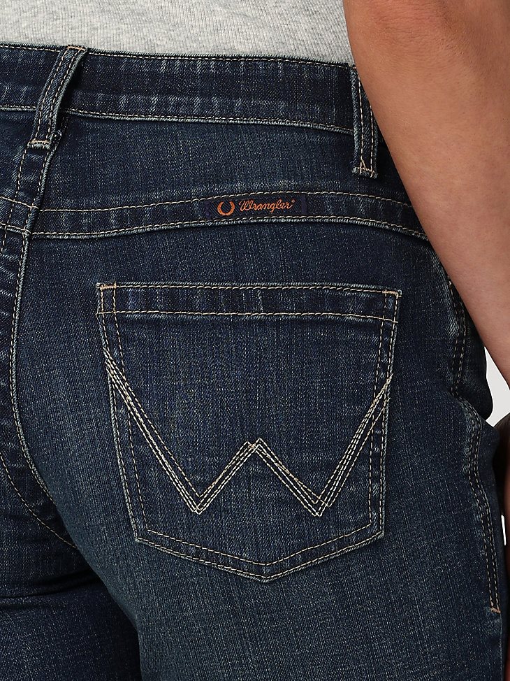 Women's Wrangler Jade Mid-Rise Relaxed Bootcut Ultimate Riding Jean in Riley