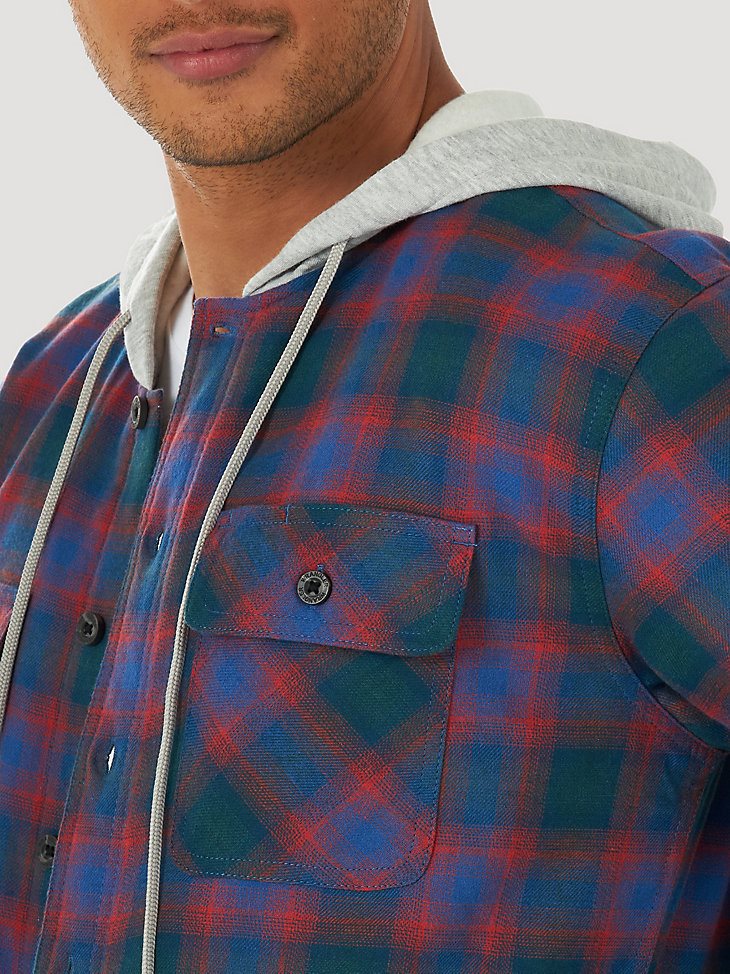 Men's Wrangler Authentics Quilted Flannel Shirt Jacket in Blue/Red