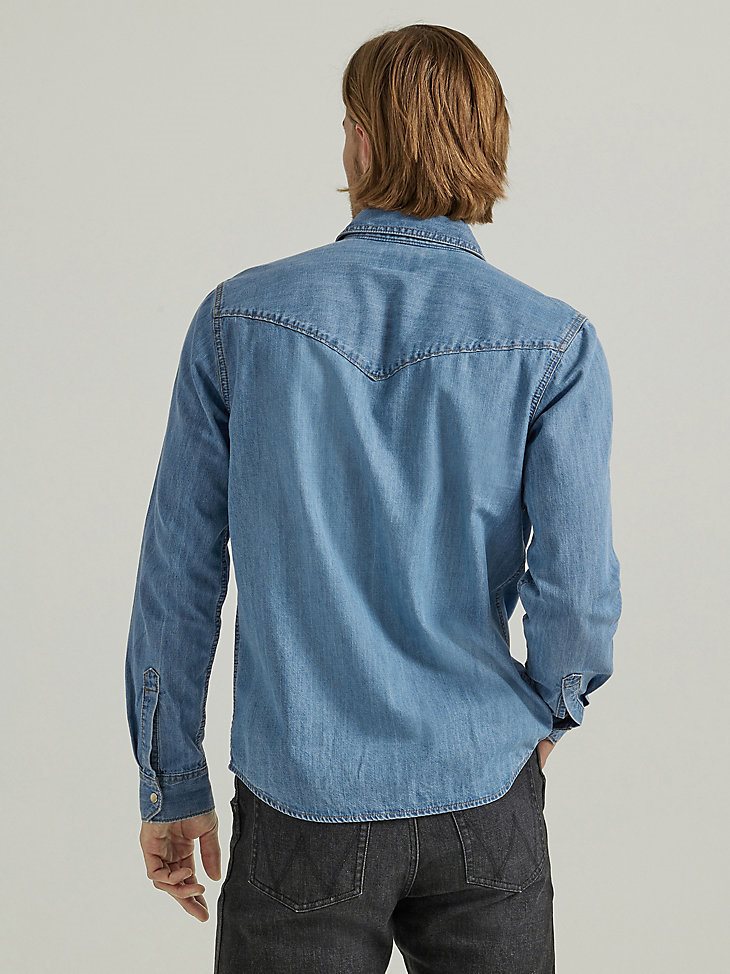 Men's Denim Western Snap Shirt in Light Wash