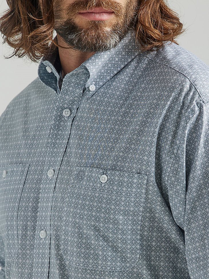Men's George Strait Long Sleeve Two Pocket Button Down Print Shirt in Grey