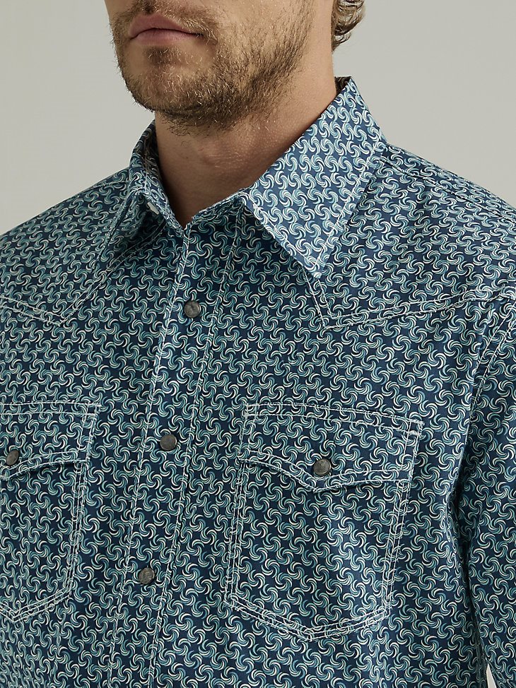Men's Wrangler 20X Competition Advanced Comfort Short Sleeve Western Snap Print Shirt in Navy Twilight