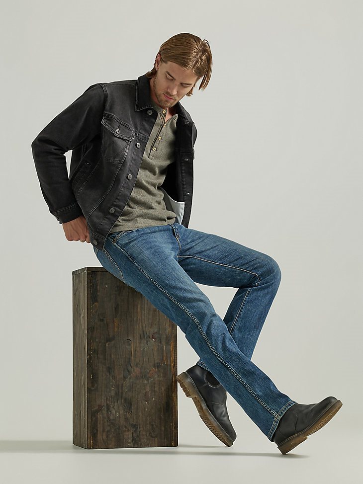Men's Classic Bootcut Jean in Dark Mid Shade
