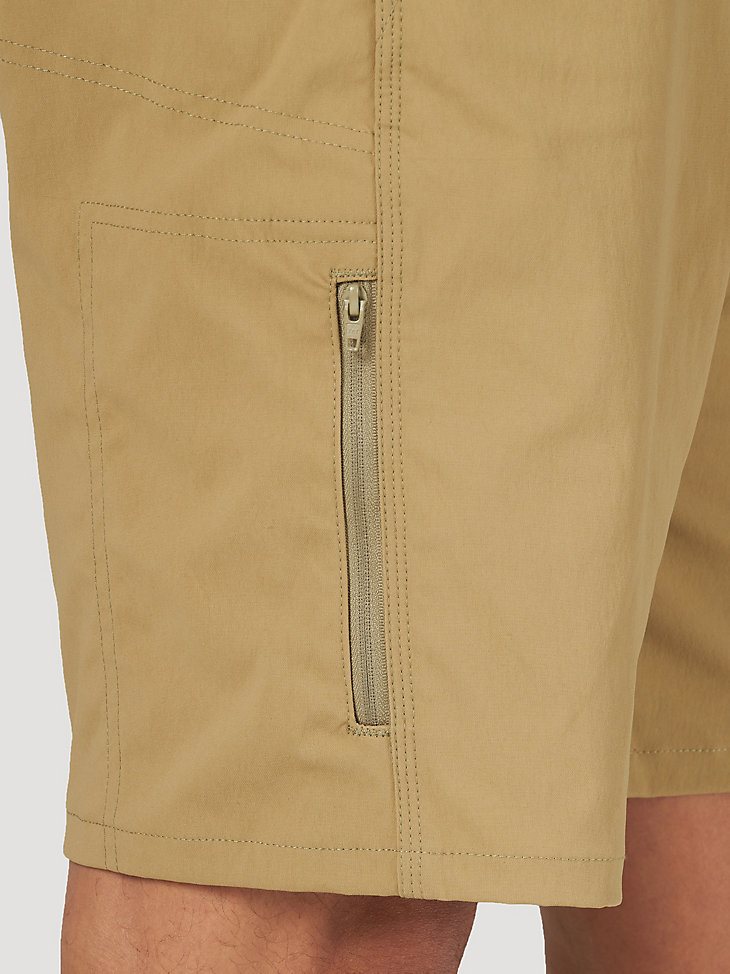 Men's Outdoor Performance Utility Short in Elmwood