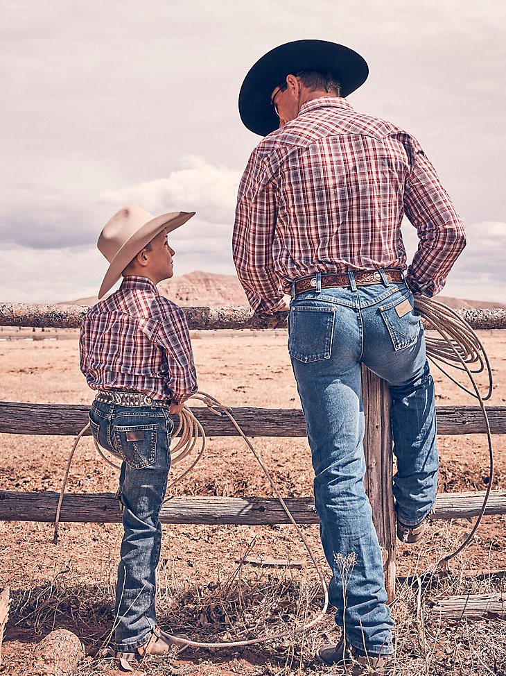 Boy's Wrangler Retro Slim Straight Jean (8-20) in Bozeman