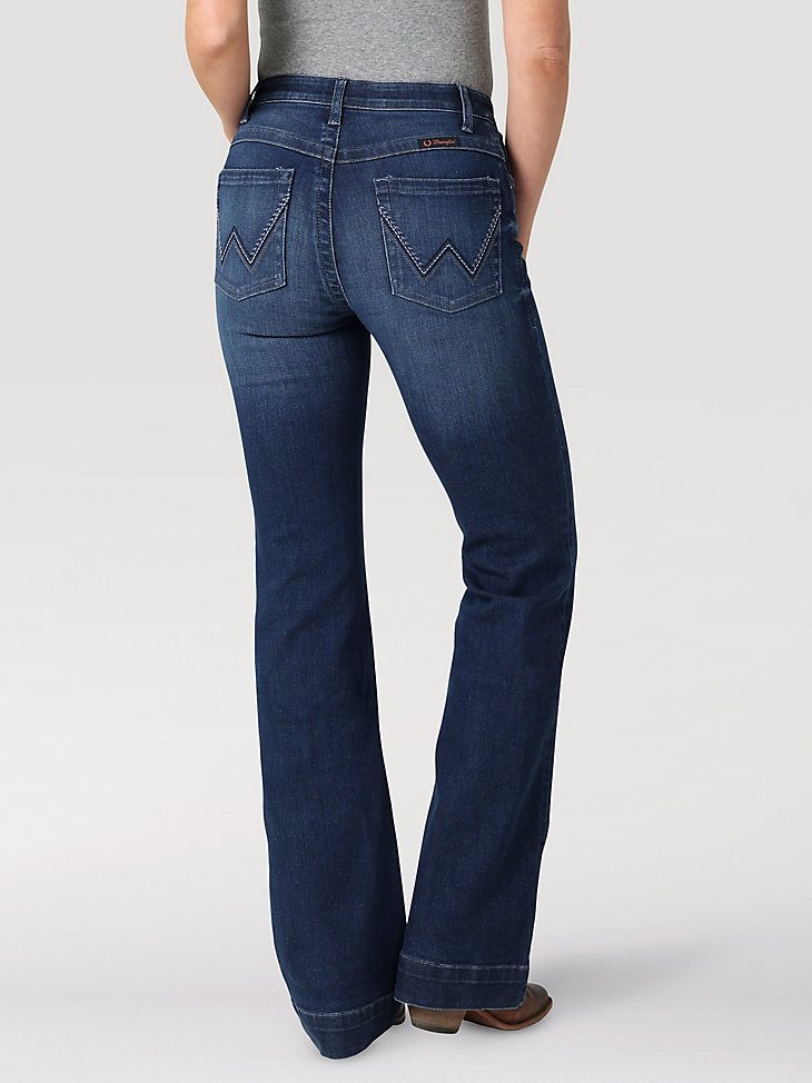 Women's Wrangler Ultimate Riding Jean Willow Mid-Rise Trouser in Claire