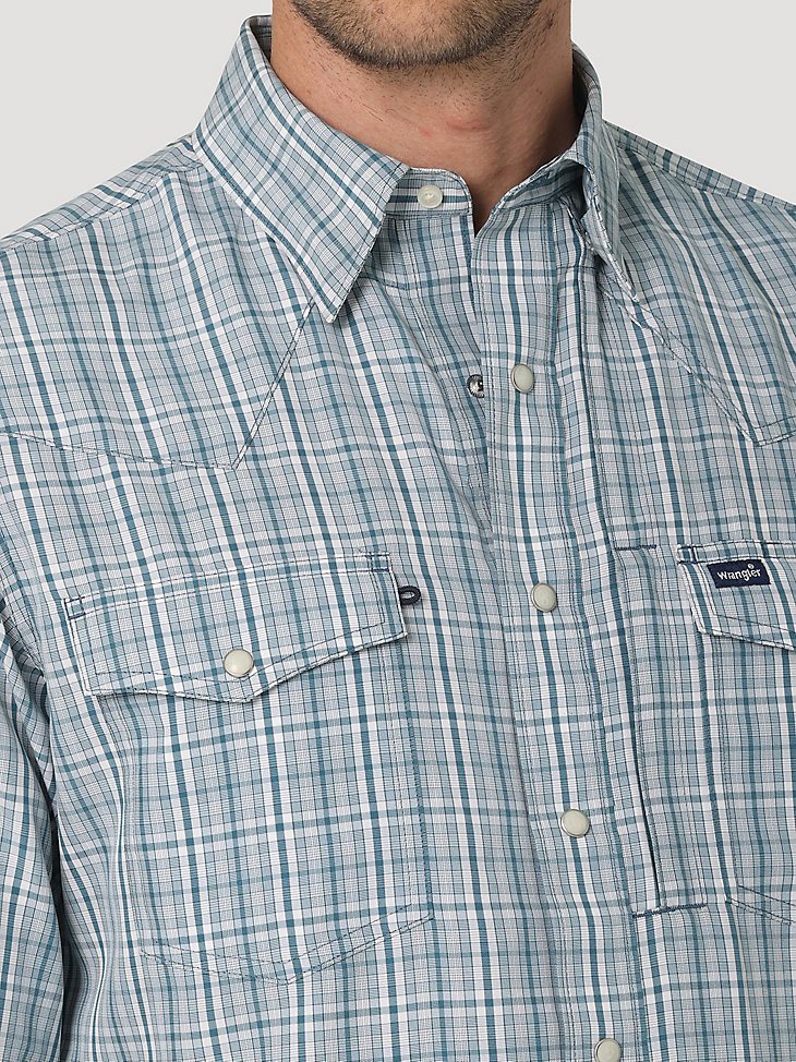 Men's Wrangler Performance Snap Long Sleeve Plaid Shirt in Teal Plaid