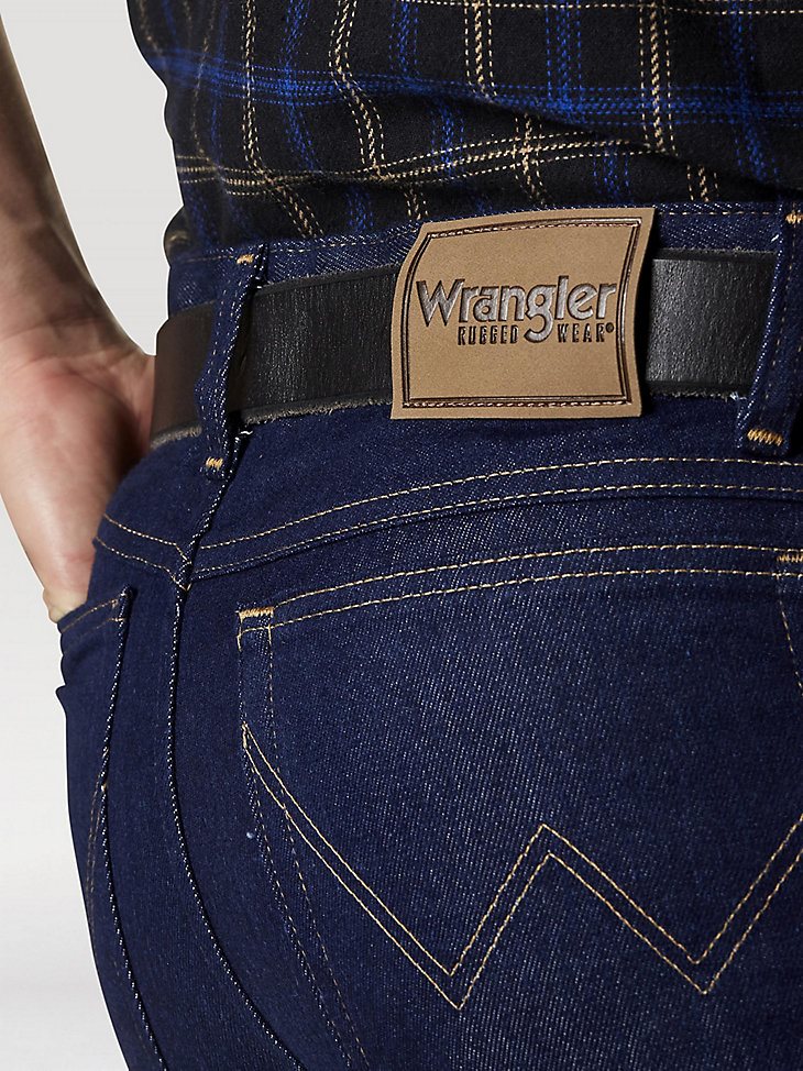 Wrangler Rugged Wear Stretch Regular Fit Jean in Denim