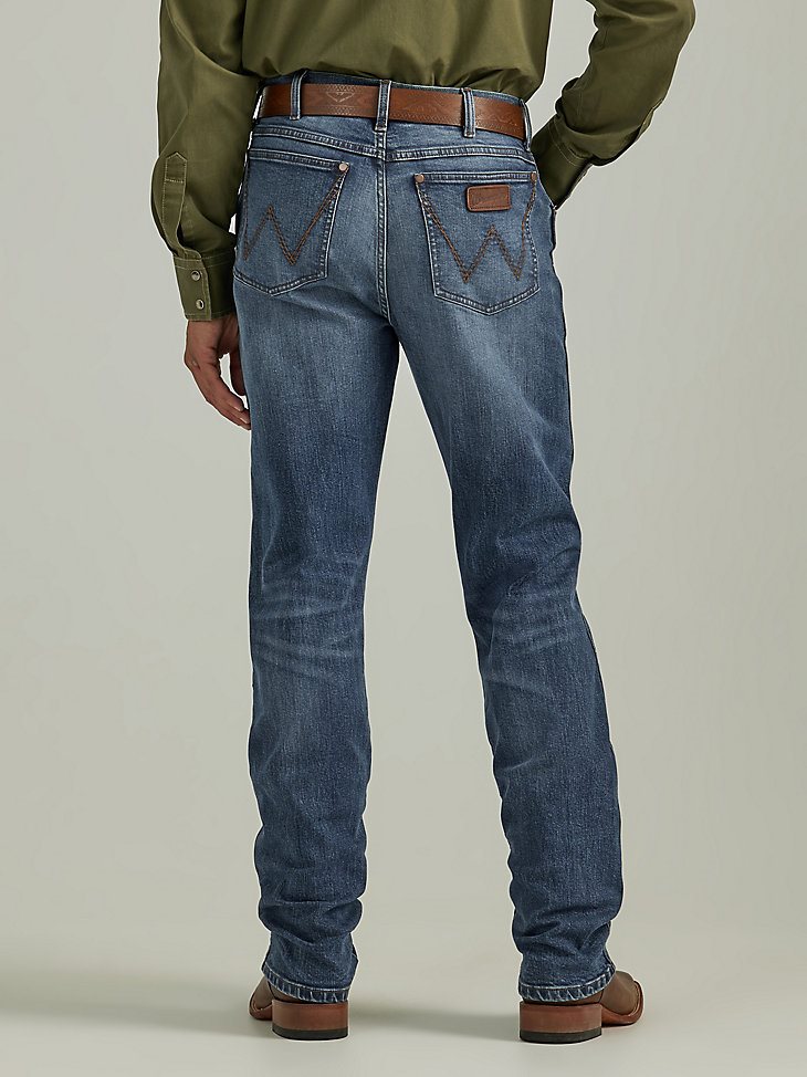 Men's Wrangler Retro Slim Fit Straight Leg Jean in Benette
