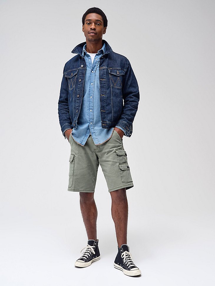 Men's Wrangler Classic Denim Trucker Jacket in Dark Wash