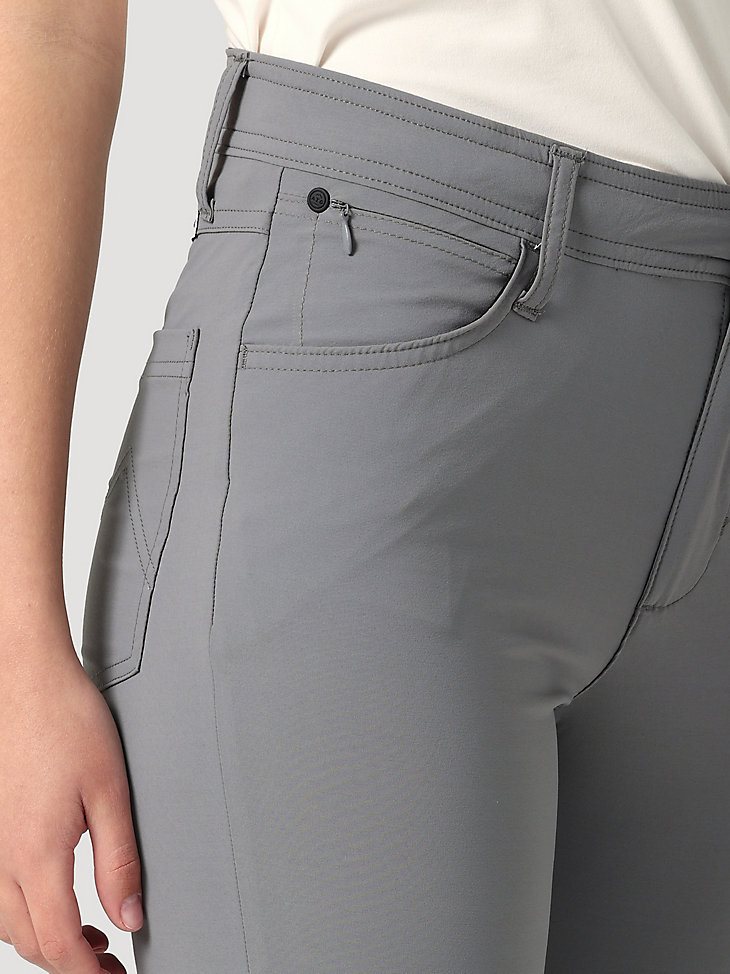 ATG By Wrangler Women's FWDS Skinny Pant in Quiet Shade