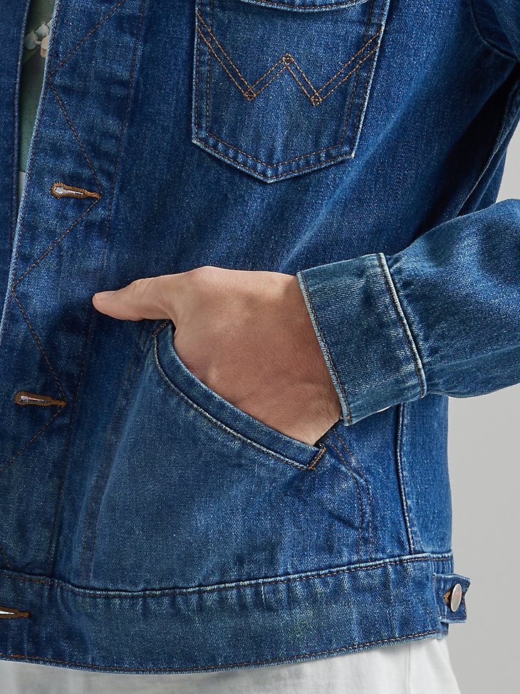 Wrangler x Fender ICONS Rockstar Souvenir Jacket in Electric Blue