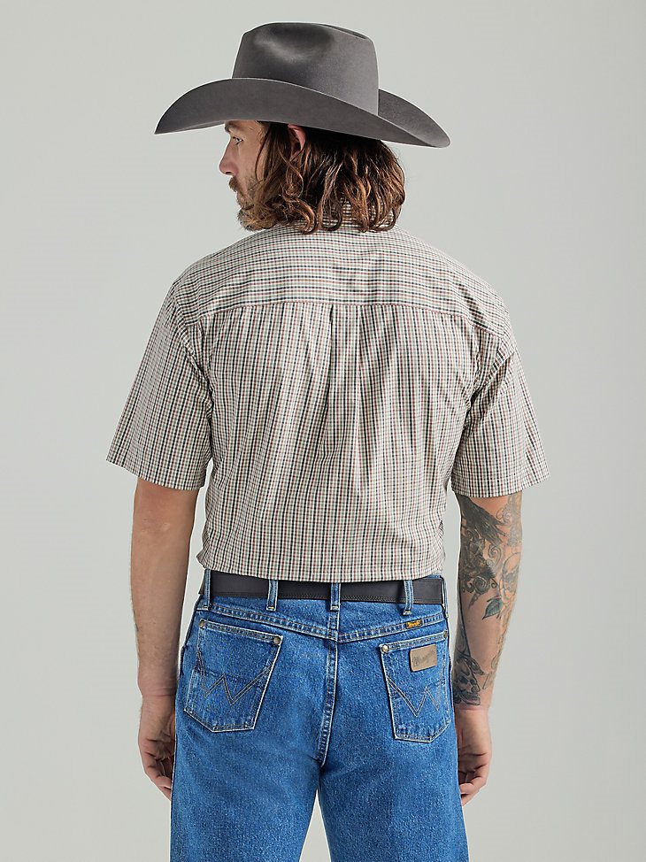 Men's George Strait Short Sleeve 1 Pocket Button Down Plaid Shirt in Olive Red